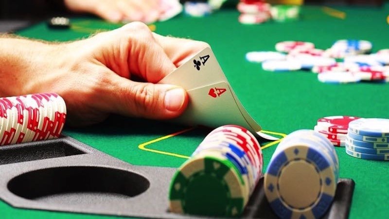 Một số thuật ngữ trong Poker mà bạn cần biết